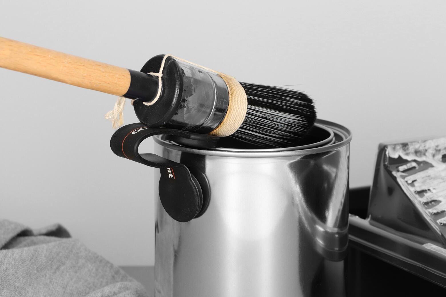 The easiest paintbrush holder Brush GoPaint